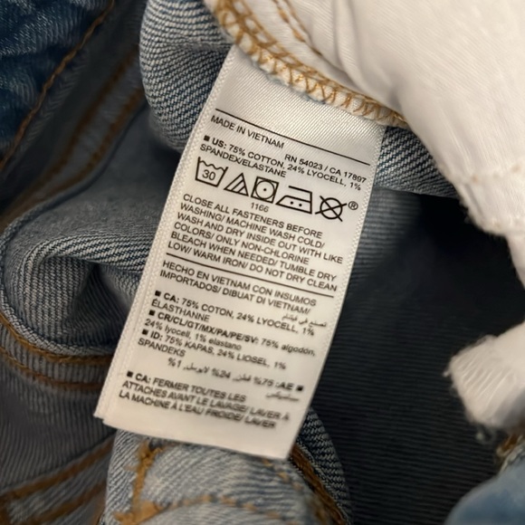 Old Navy Curvy Sky-Hi wide leg jeans - Picture 4 of 4